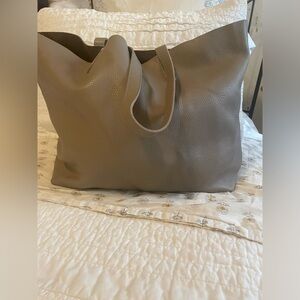 Cuyana Classic Easy Tote NWOT